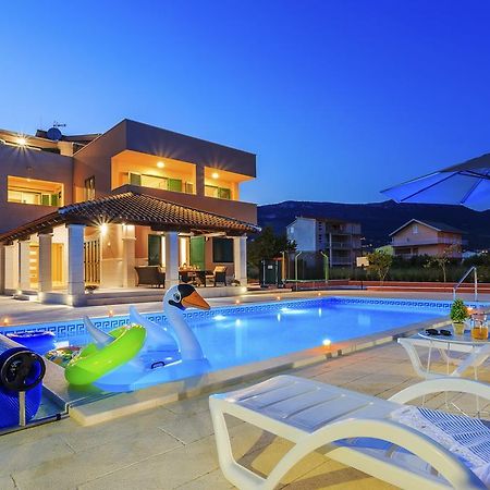 Villa Rusula Rudine  Экстерьер фото