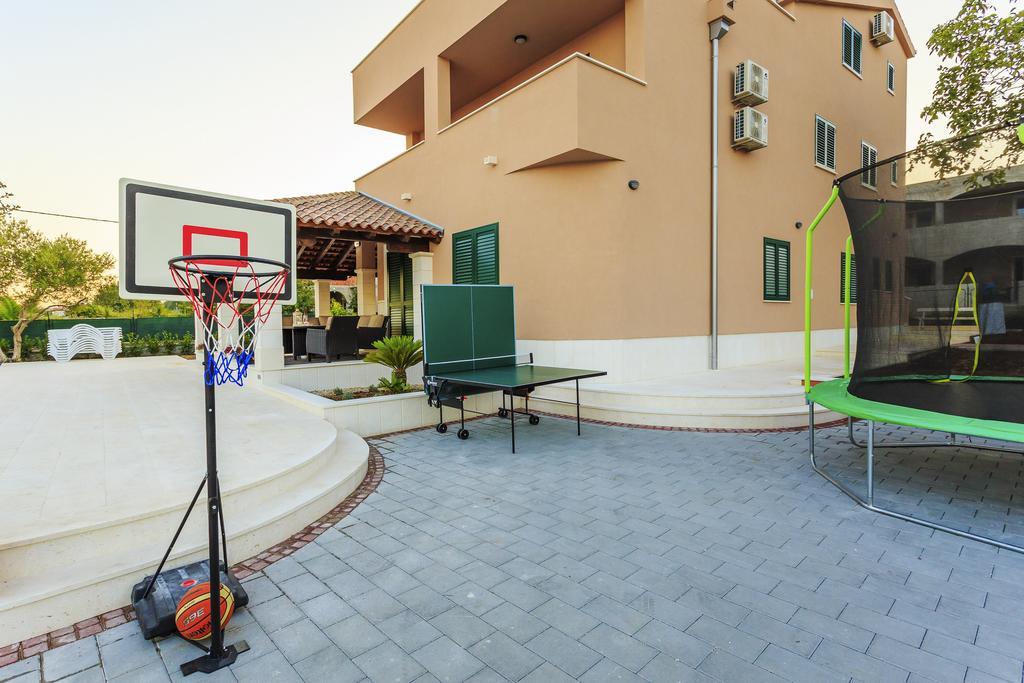 Villa Rusula Rudine  Экстерьер фото